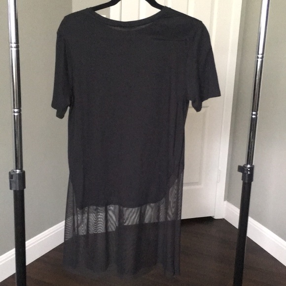 NWT black t-shirt with chiffon trim. - Picture 3 of 4